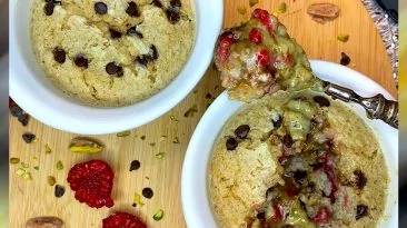 Baked-porridge-ai-lamponi-e-pistacchio